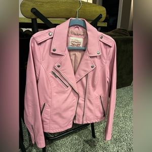 NWOT Levi’s Pink Faux Leather Moto Jacket